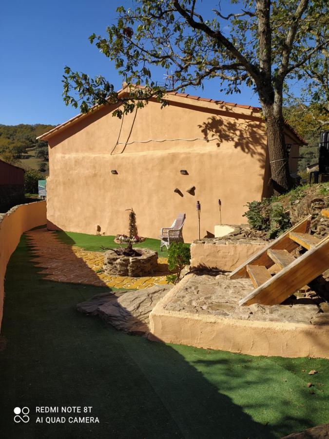 La Casa De Los Bonales Arroyomolinos de León Kültér fotó