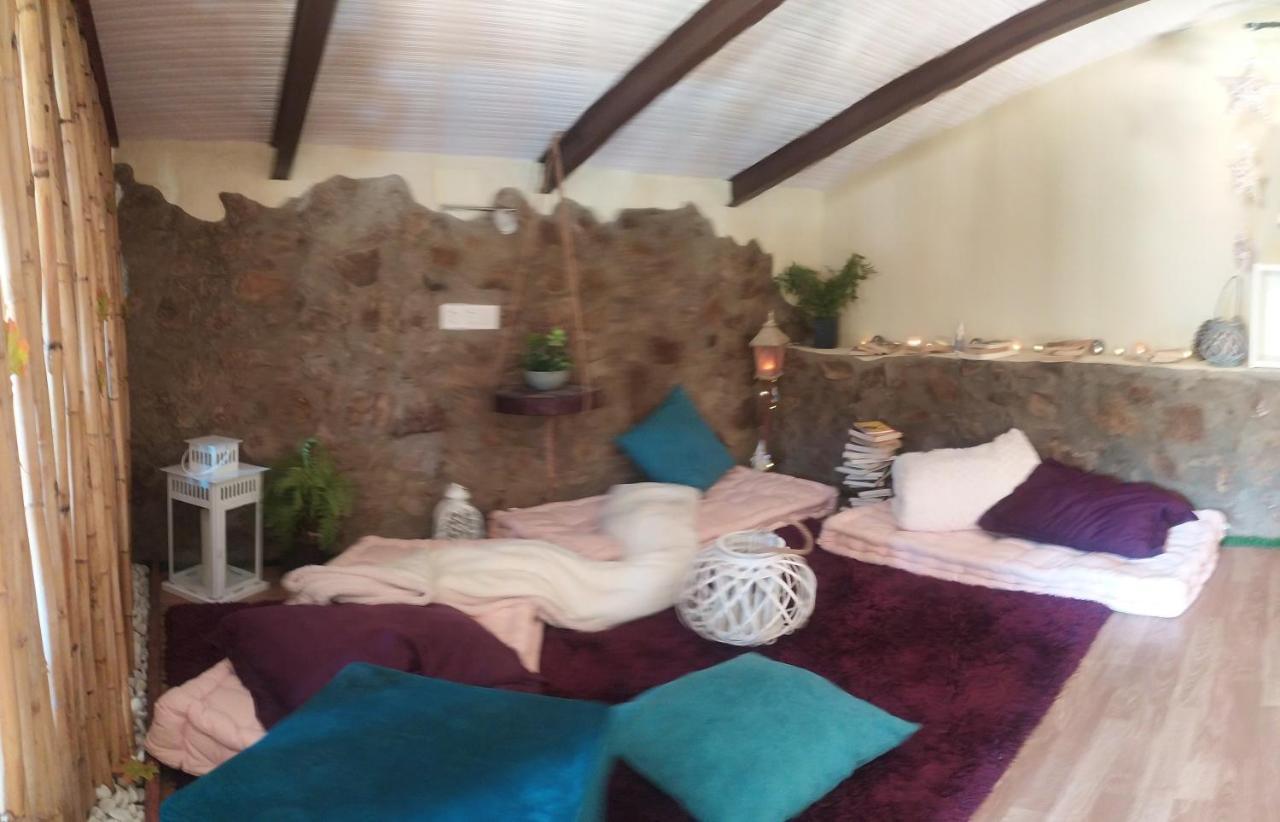 La Casa De Los Bonales Arroyomolinos de León Kültér fotó